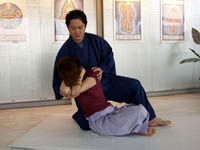 Traditional Thai massage techniqe image08