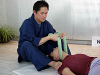 Traditional Thai massage techniqe image11