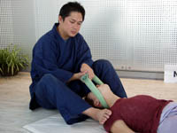 Traditional Thai massage techniqe image12